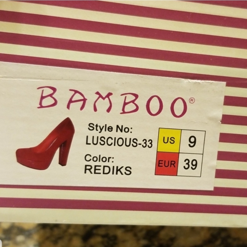 Bamboo Luscious Red Platform Pumps - Picture 6 of 6